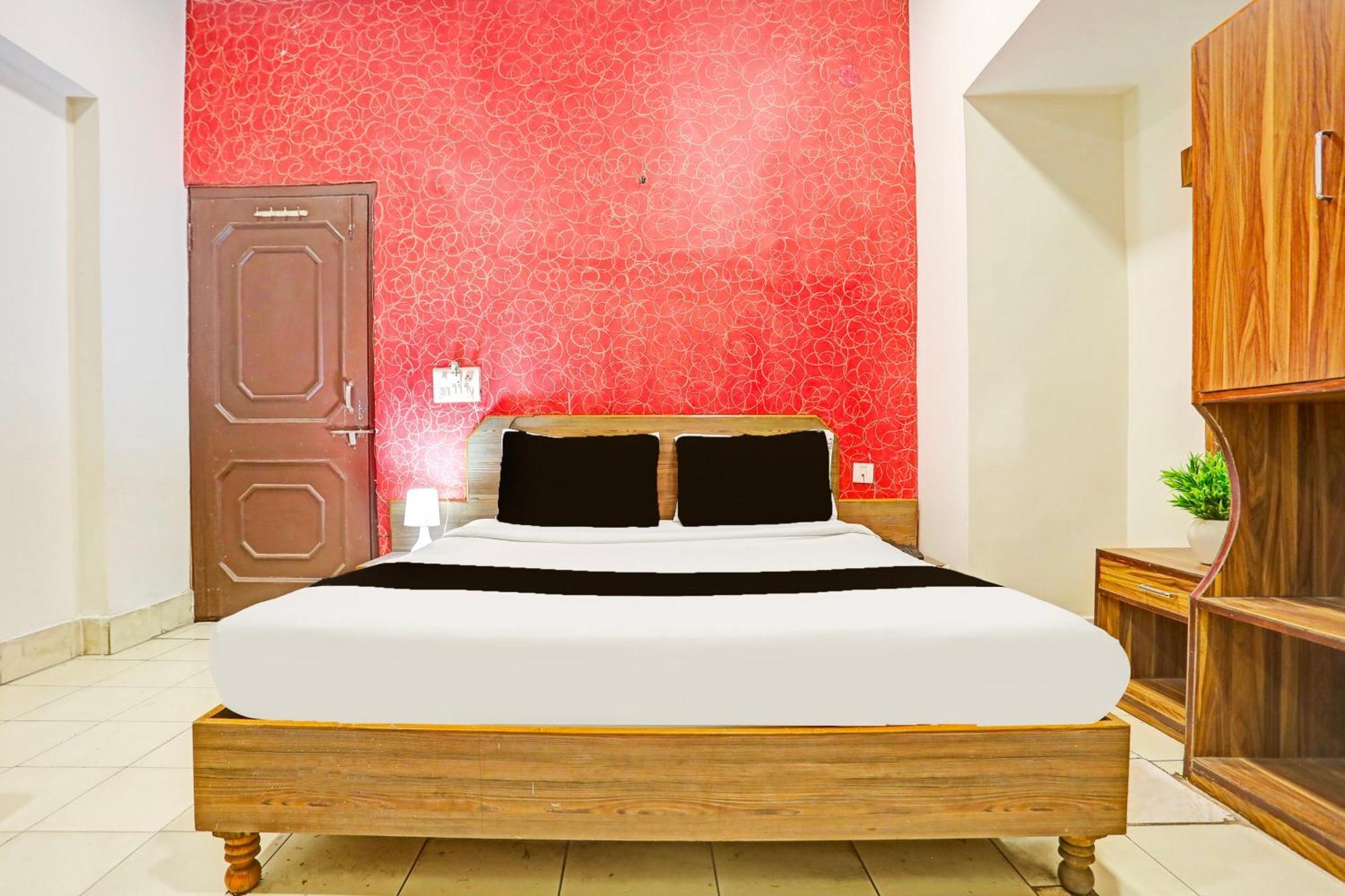 Super Hotel O Jaistambh Chowk Formerly Guru Kirpa Rāipur Extérieur photo