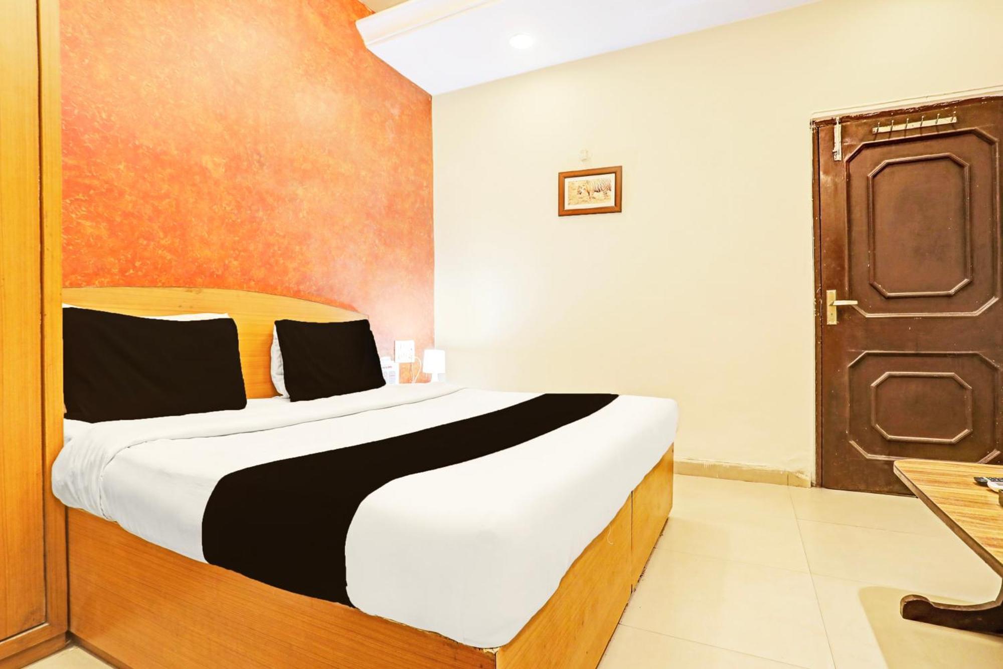 Super Hotel O Jaistambh Chowk Formerly Guru Kirpa Rāipur Extérieur photo